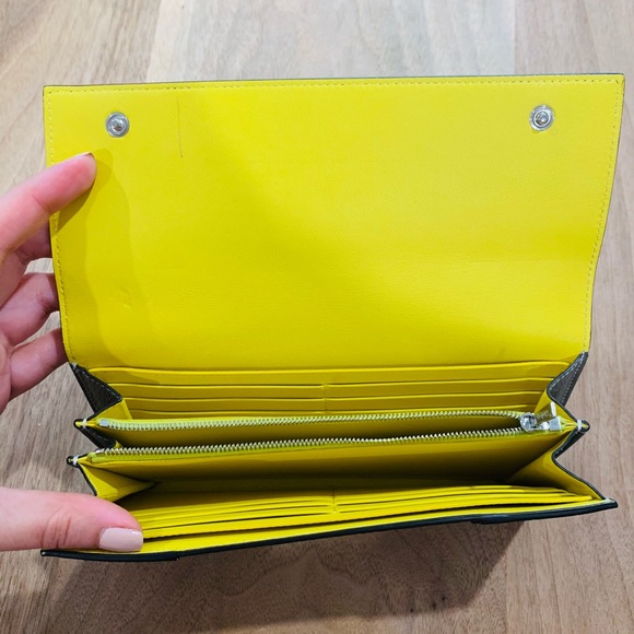 Celine Wallet - Picture 4 of 8